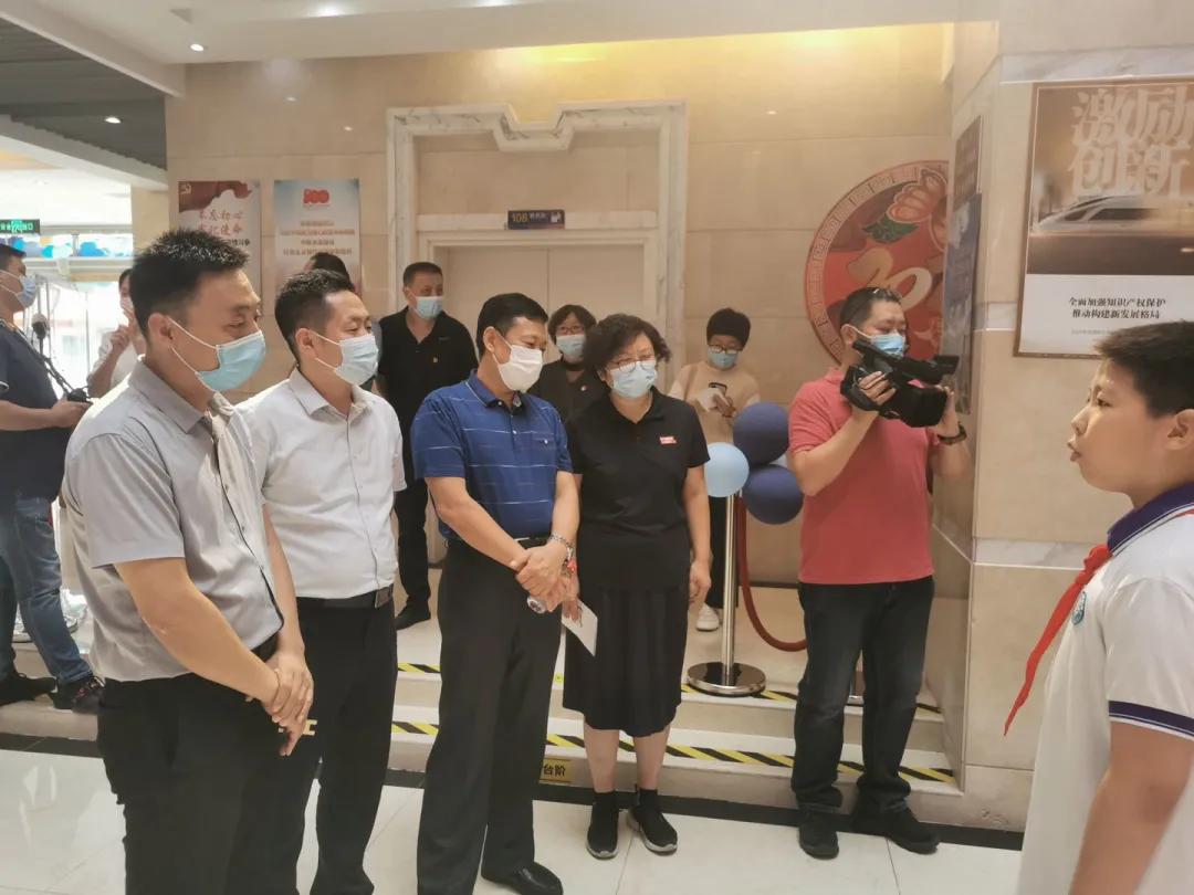 2021年科技领域，突破与挑战并存的一年
