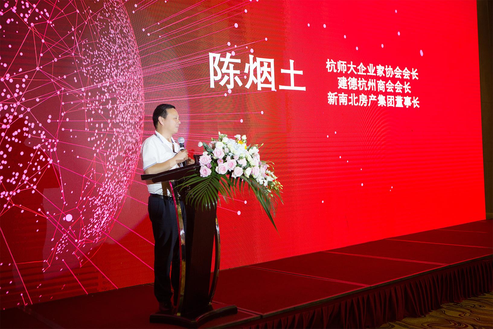 科技评论写作指南，范文与技巧解析  第1张